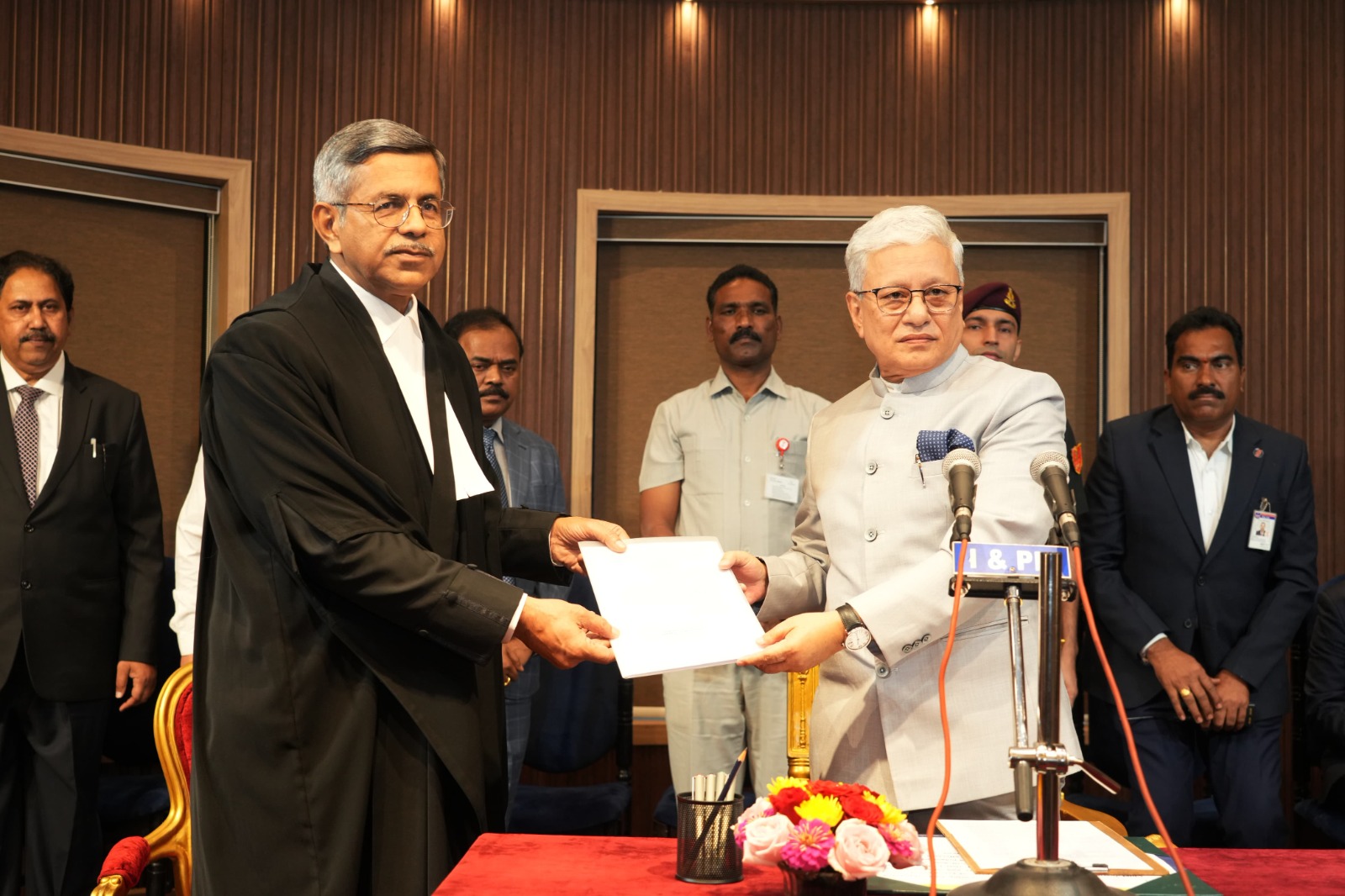 The Hon’ble Governor of Telangana, Shri Jishnu Dev Varma, administered the oath of office to Hon’ble Shri Justice Aparesh Kumar Singh as the Chief Justice of the High Court